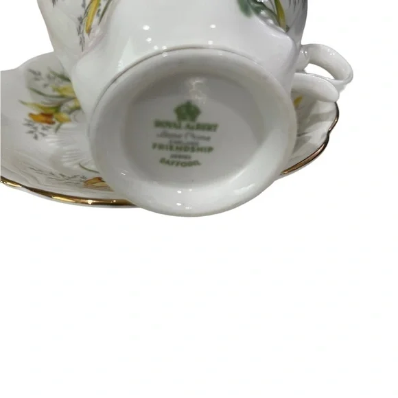 Royal Albert, Friendship Daffodil, teacup and saucer, bone China, England - Picture 4 of 4